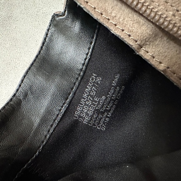 Reaction by Kenneth Cole ankle boots with 2 straps, zipper closure. size 9.5 - Picture 7 of 8